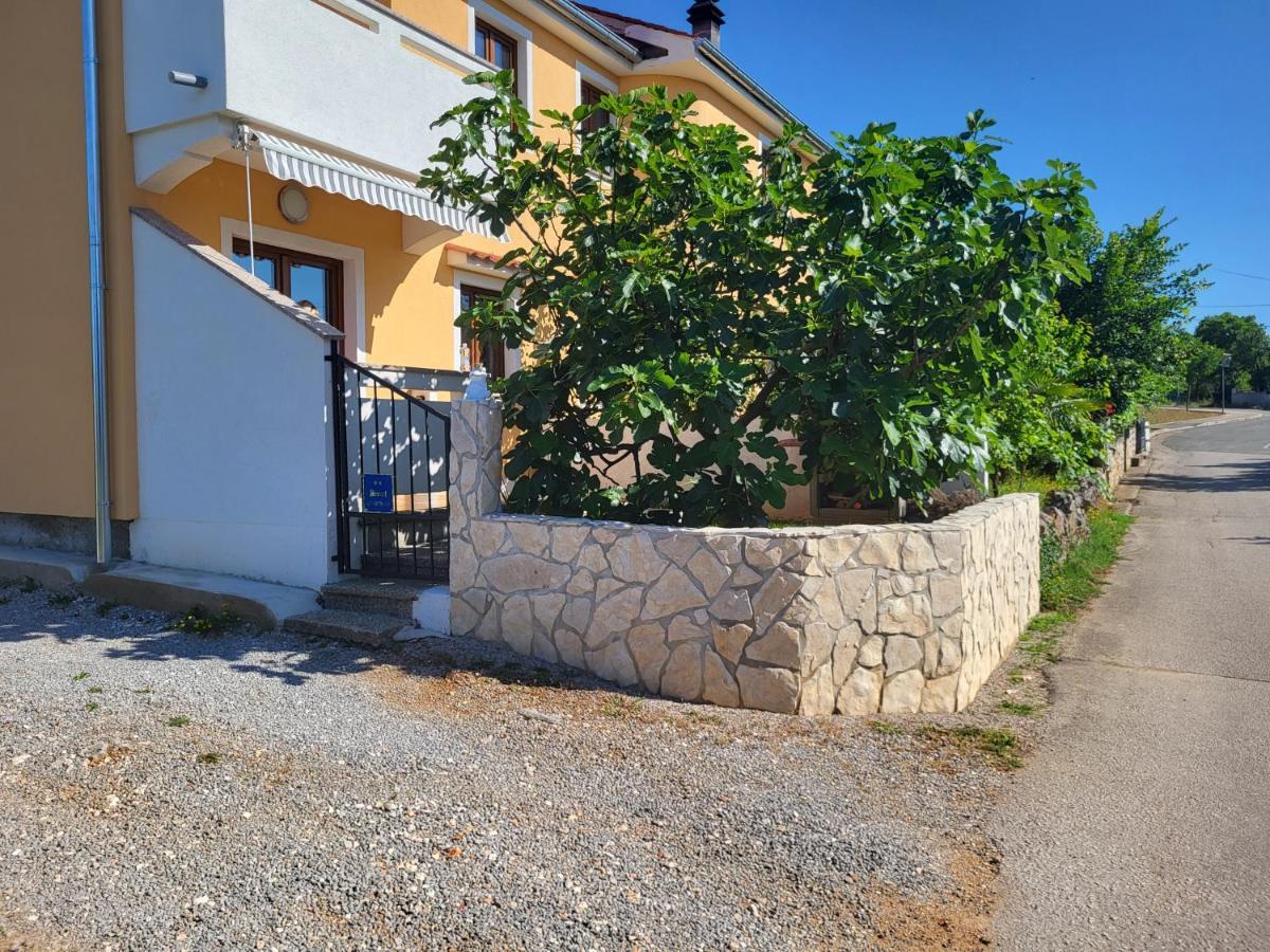 Apartment Luna Malinska Bagian luar foto